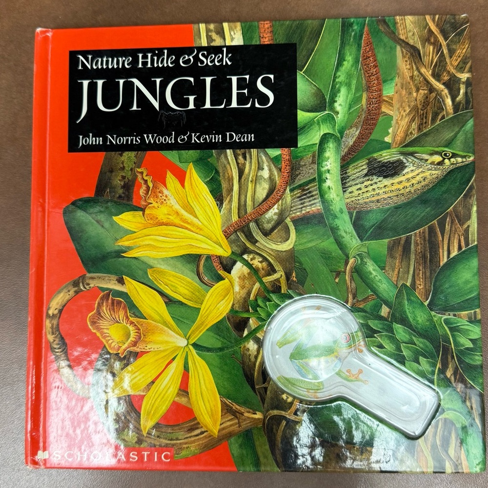 Scholastic Nature hide and seek jungles book